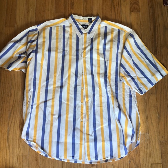 Gap button up - Picture 1 of 4